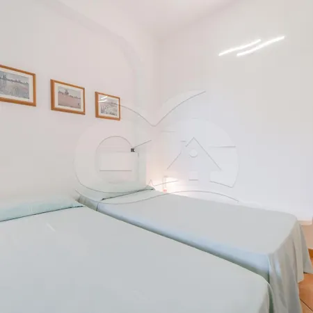 L'albero Del Pepe 1 - Goelba Апартаменты